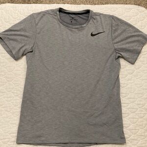 Nike Men's Dri-Fit Heather Gray Short Sleeve Tee